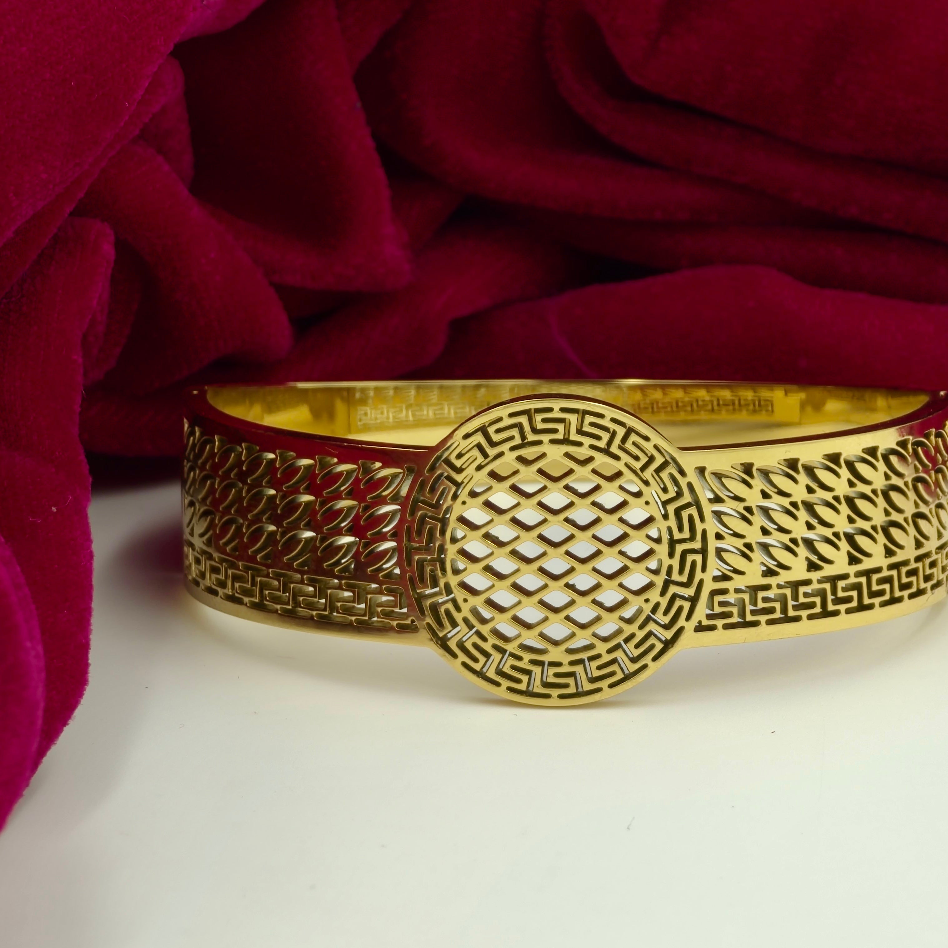 Royal Filigree kada bracelet