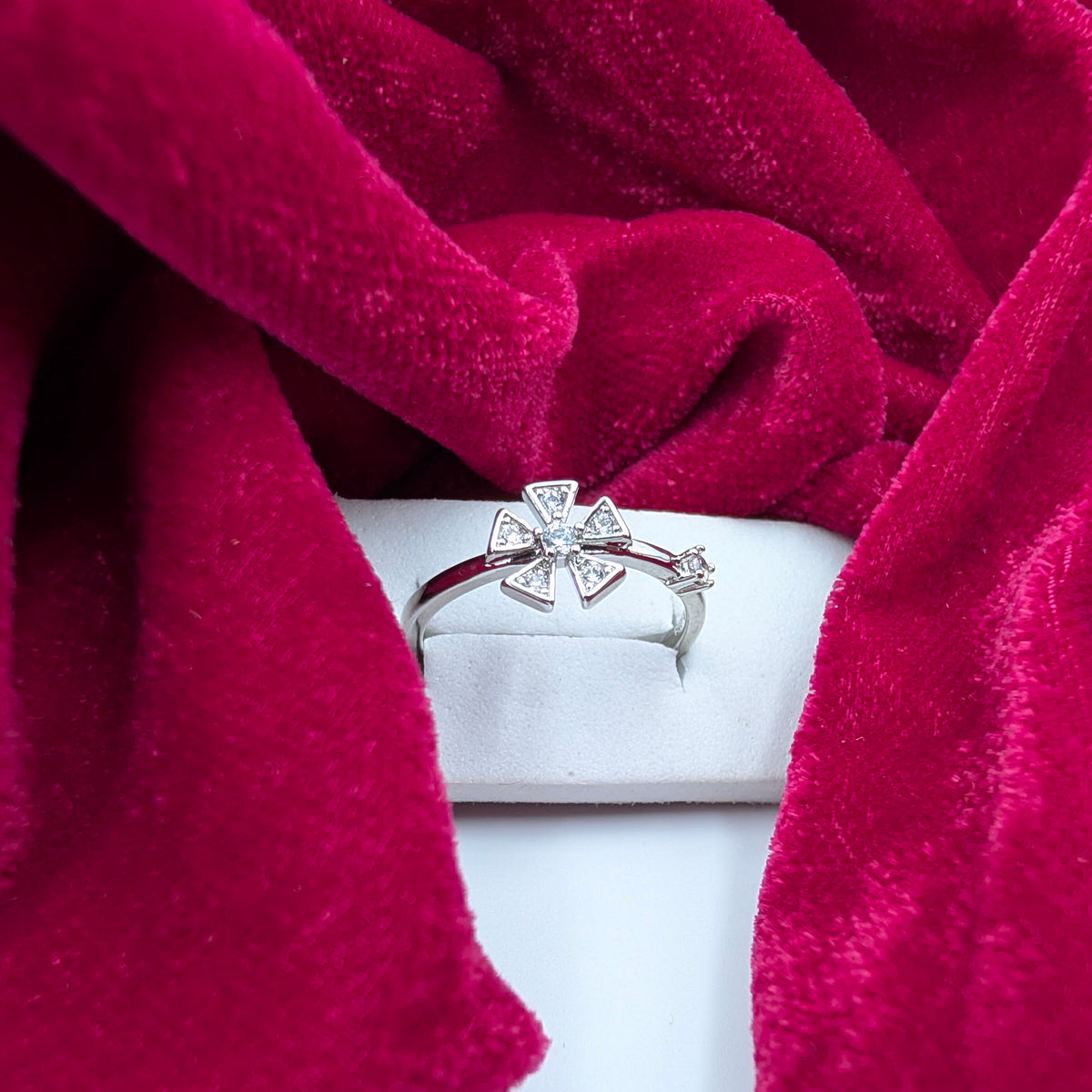 Twinkle Bloom Adjustable Ring