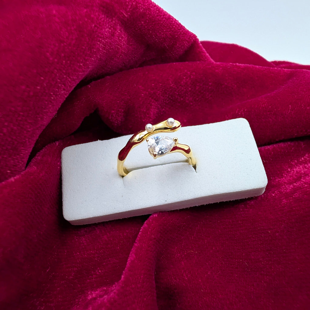 Pearl Dew Adjustable Ring