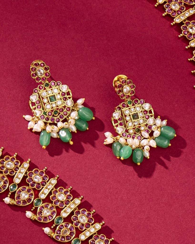 Emerald Kundan Heritage Jewelry Set
